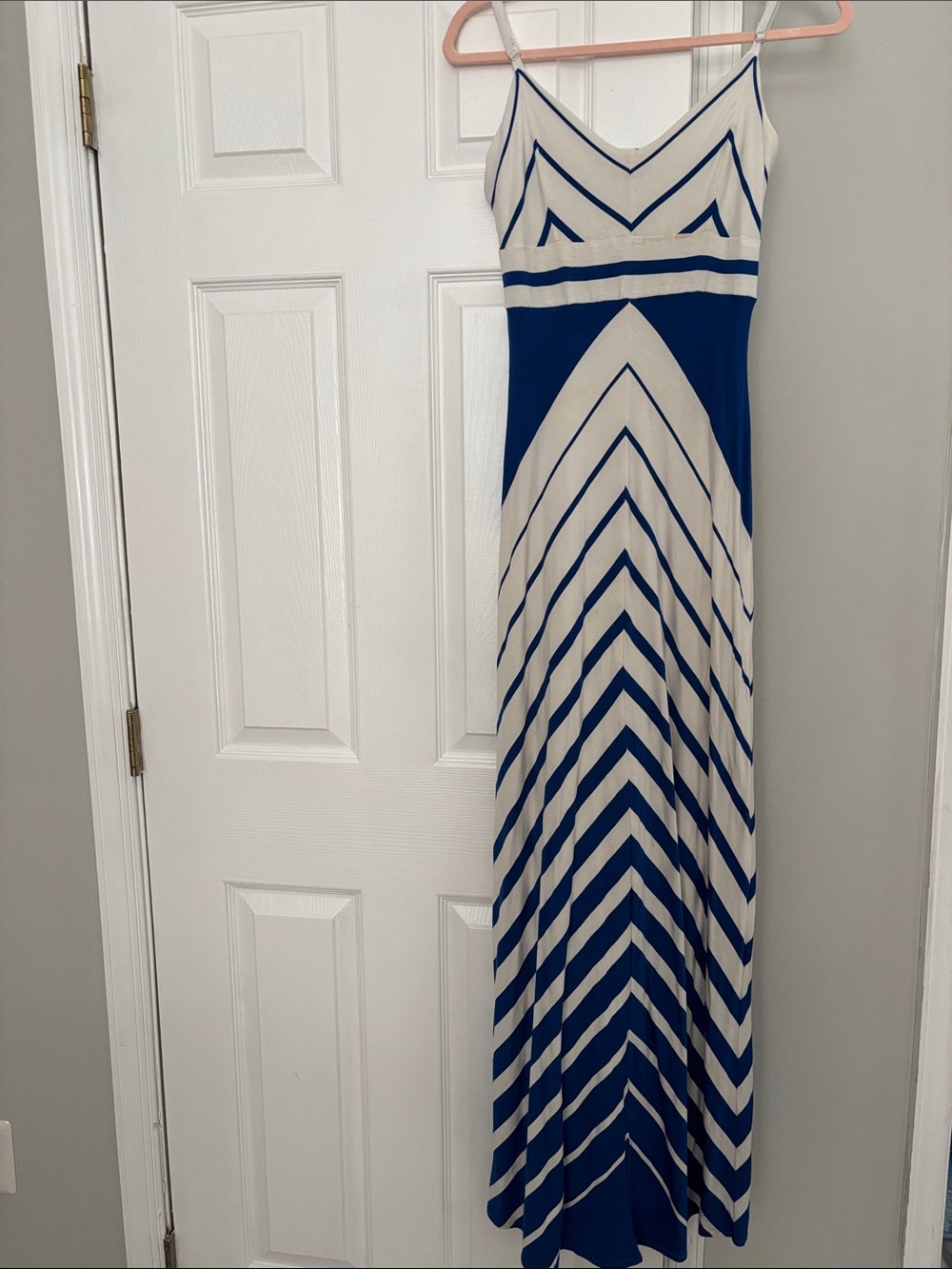 Bebe White and Blue Chevron Stripe Maxi Dress - Sleeveless V-Neck - Medium
